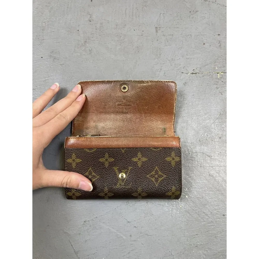 Classic Louis Vuitton Womens Brown Canvas‎ Monogram LV